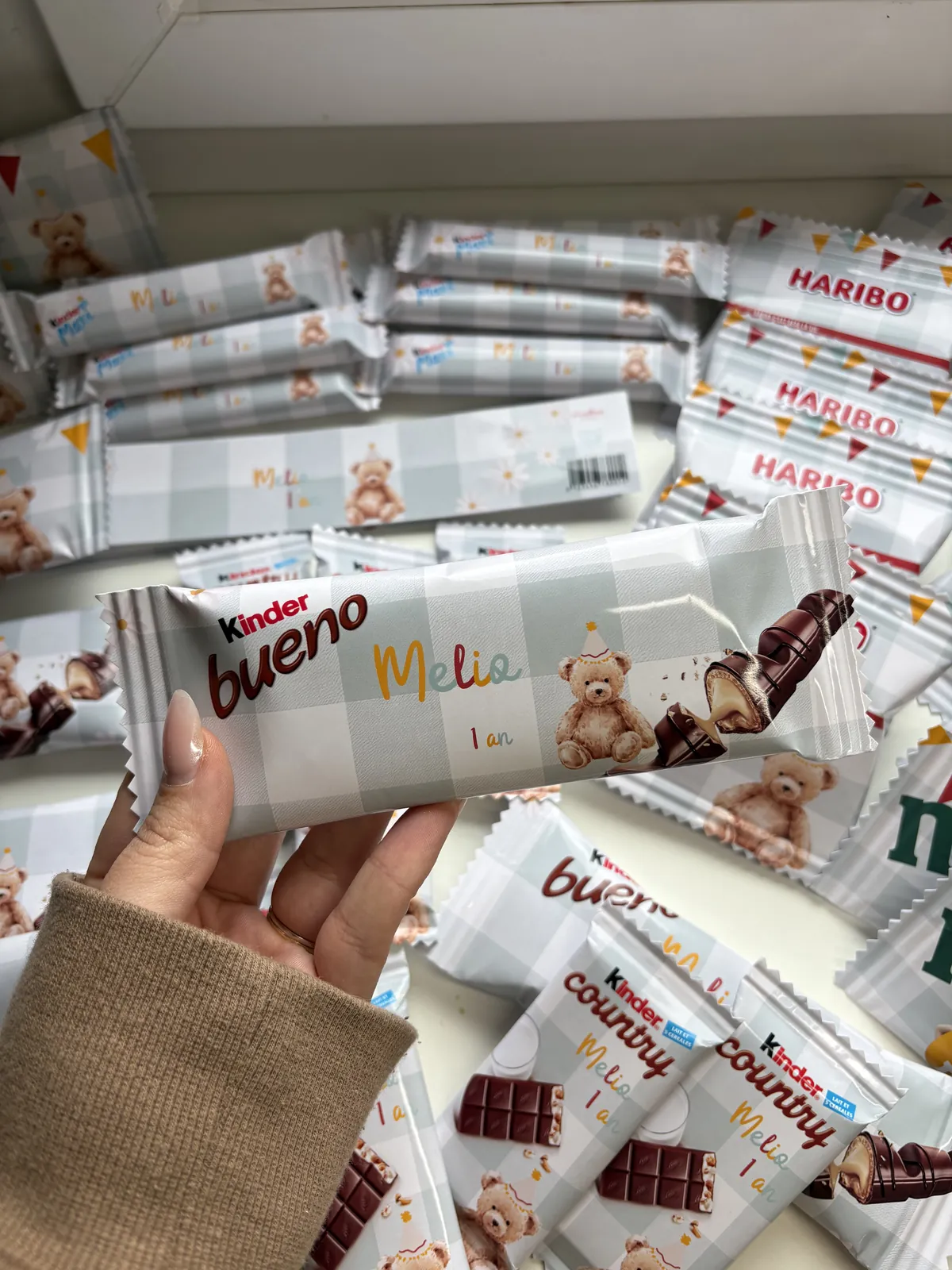 Kinder Bueno personnalisé au prénom, thème ourson